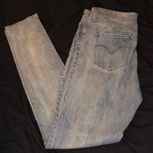 Denim Levi’s.
